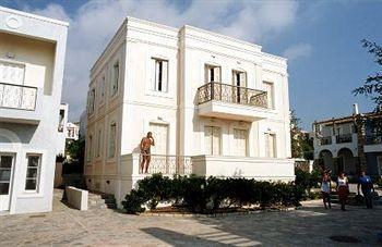 Dionysos Authentic & Village Aparthotel