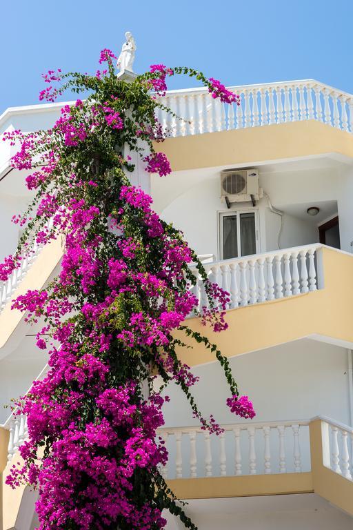 Aphrodite Apartment