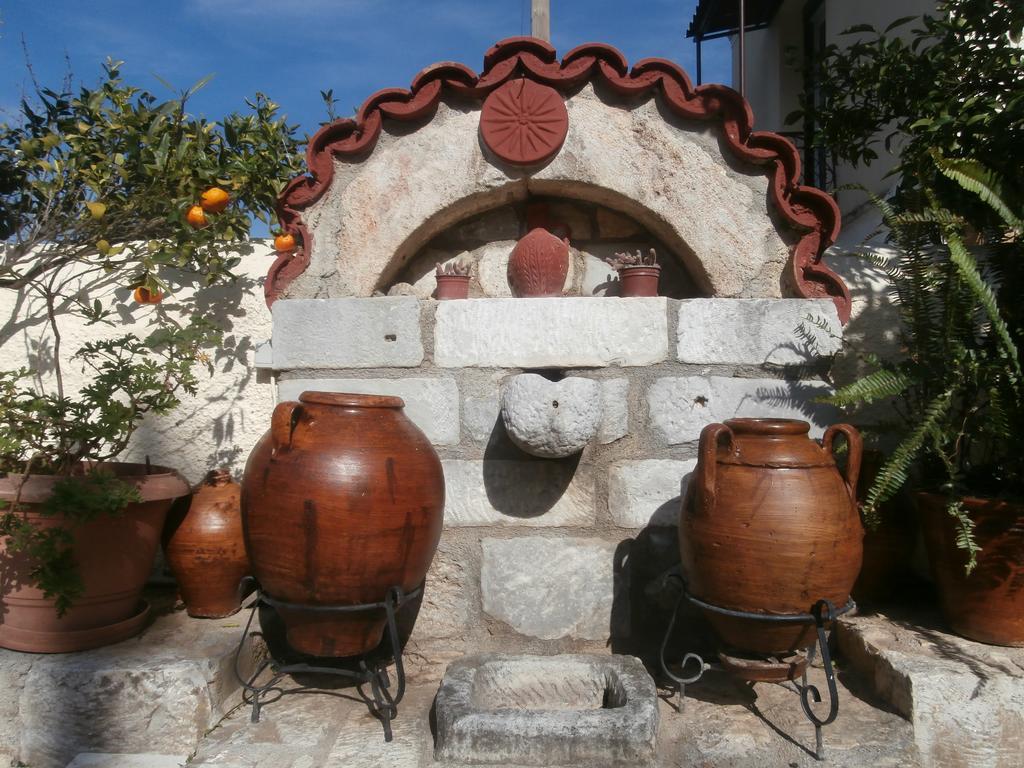 Christina Guest house *