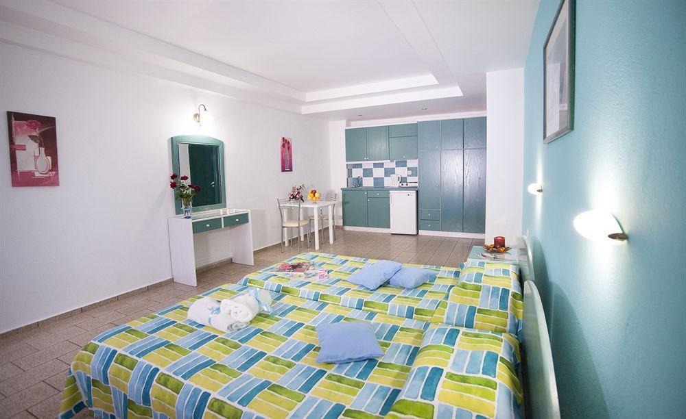 Theoni Apartment