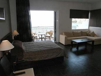 Hotel Aris 3*