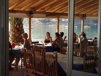 Aris Hotel 3*