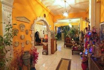 Varonos Hotel