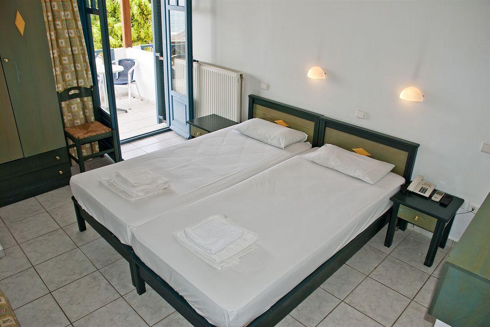 Aparthotel Irida 3*