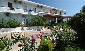 Athina 3* Karavomylos
