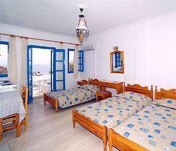 Artemis Village Guest house Karterados (Santorini)