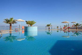 Golden Aparthotel 2*