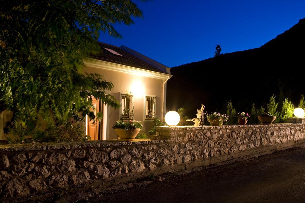 Kores Villa *