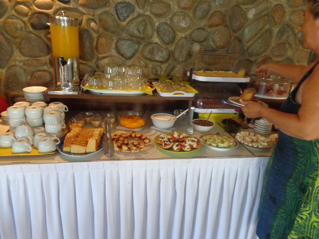Angela Hotel