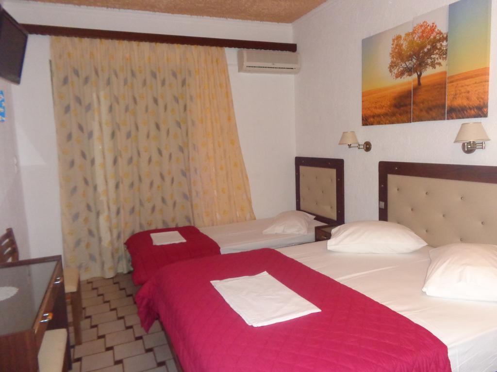 Angela Hotel 2*