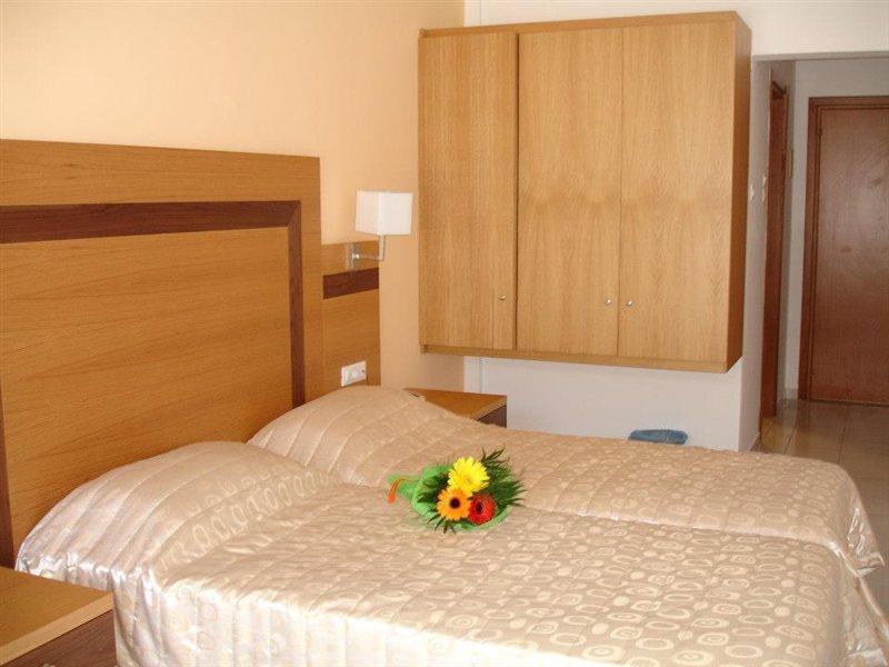 Africa Hotel 2*