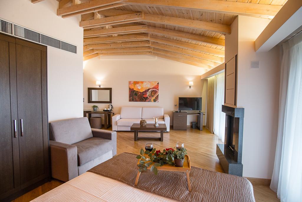 Nepheli Hotel Kastrosikia