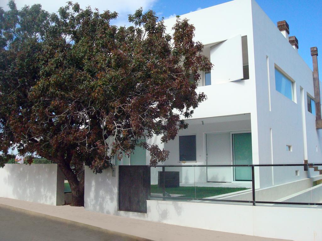 Infinity White Complex By Gk Apartment