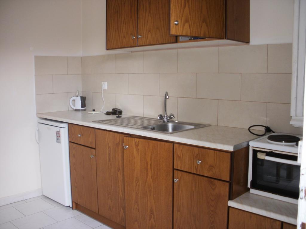 Adonis Apartment