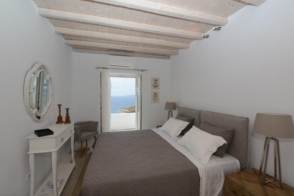 Mykonos Topaz By Diles Villa