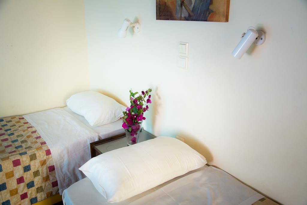 Golden Nests Apartment *