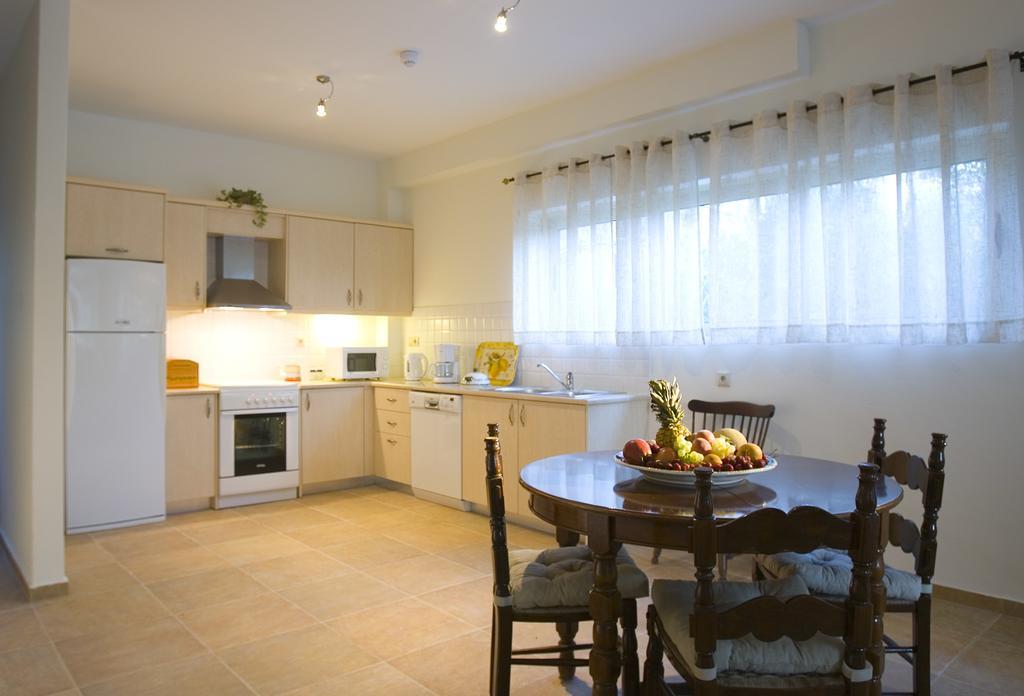 Maisonettes With Private Pool Holiday home Istro