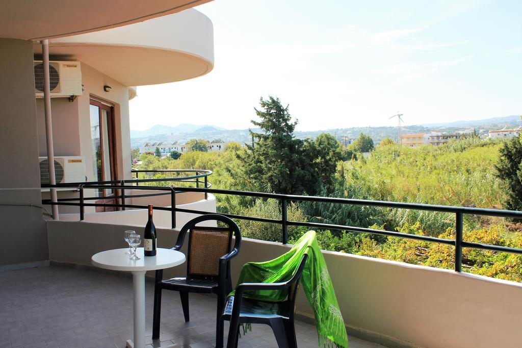 John Mary Aparthotel