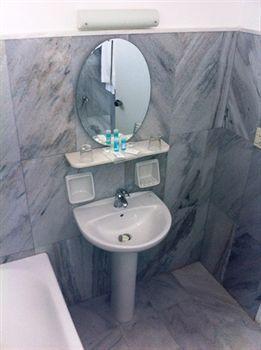 Narges Hotel 4*