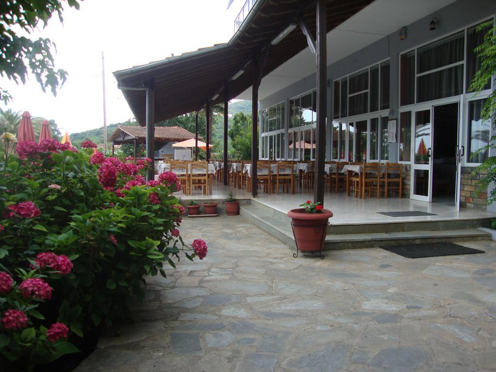 Pantazis Paralia Panteleimonos