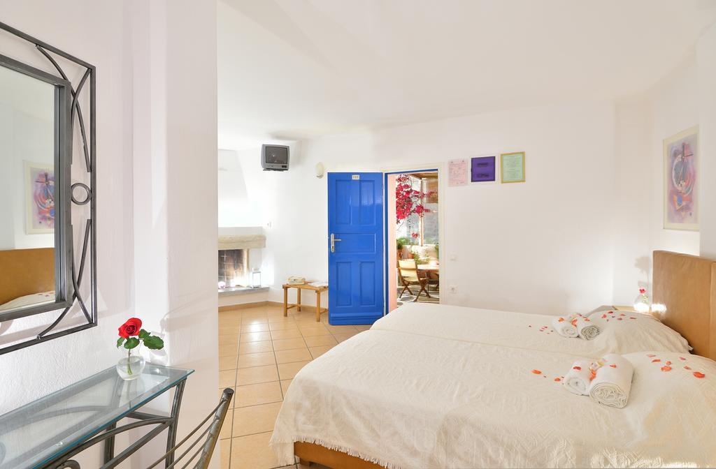 Nazos 1 Hotel 2*