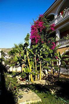 Aparthotel Athina