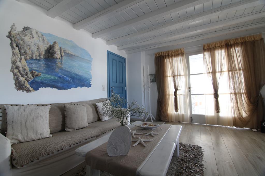 La Vie In Blue