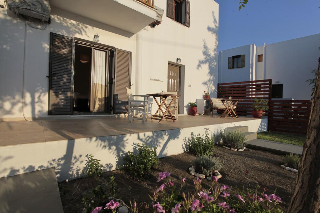 Asterias Apartment *