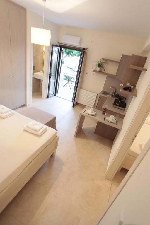 Asterias Apartment *