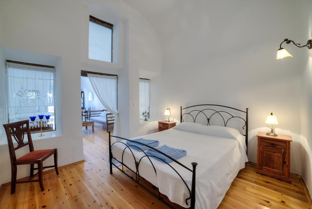 Apartment Kalitsi Canaves *
