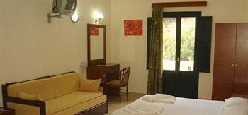 Kyra Panagia Hotel 3*