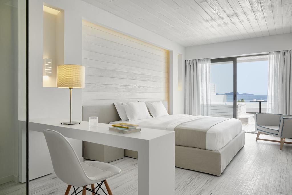 Hotel Lichnos 5*
