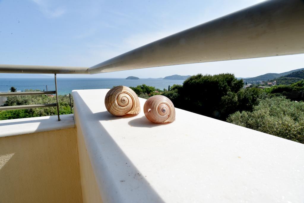 Our House Luxury Suites * Palaiontsiflikion