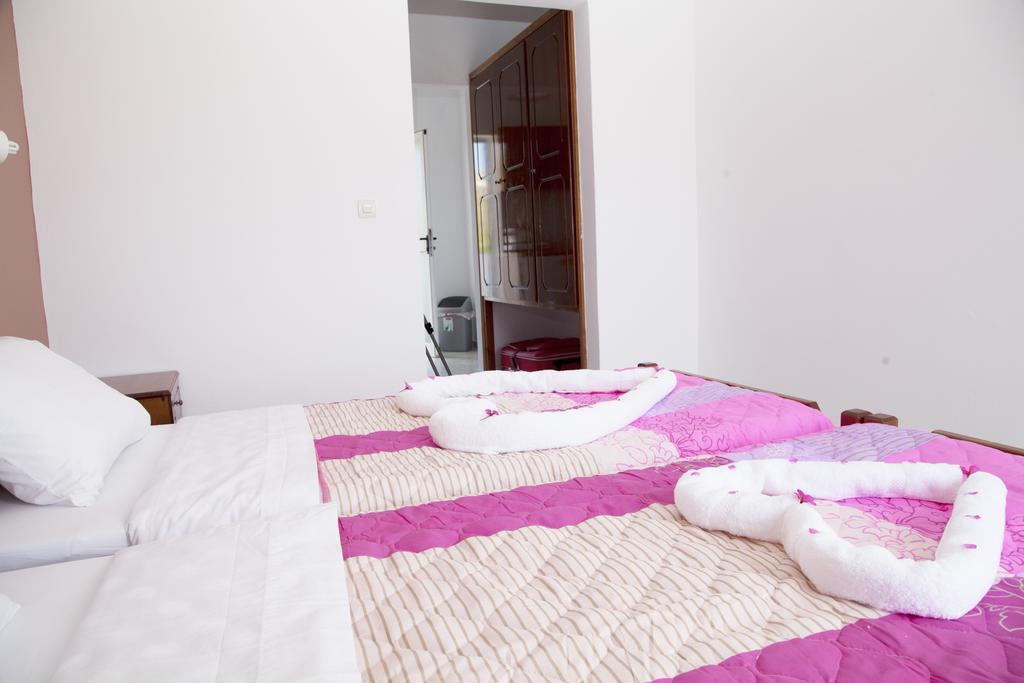 Aparthotel Bill & Mike 3*