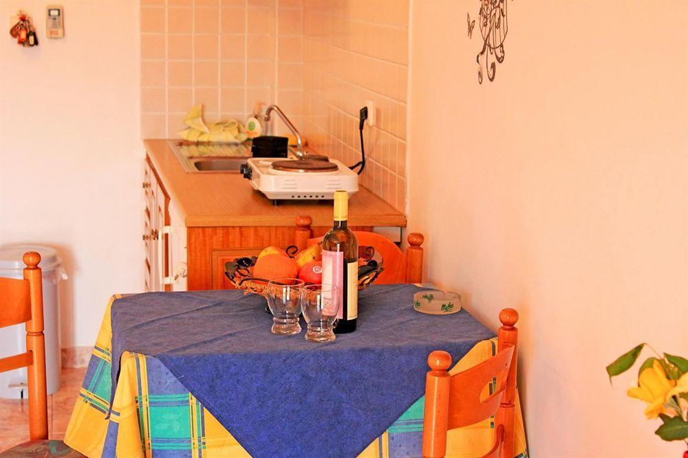 Lygies Hotel 3*