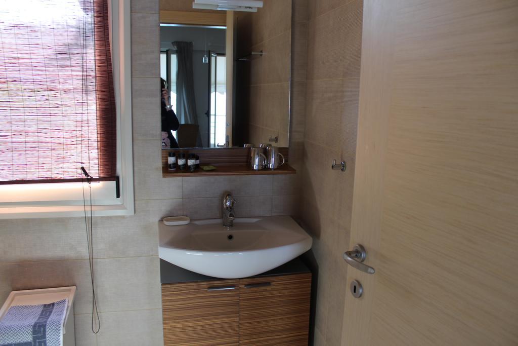 Avia Holiday Homes *