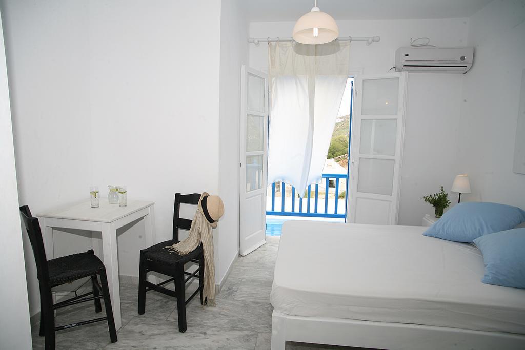 Voula & Aparthotel 4*