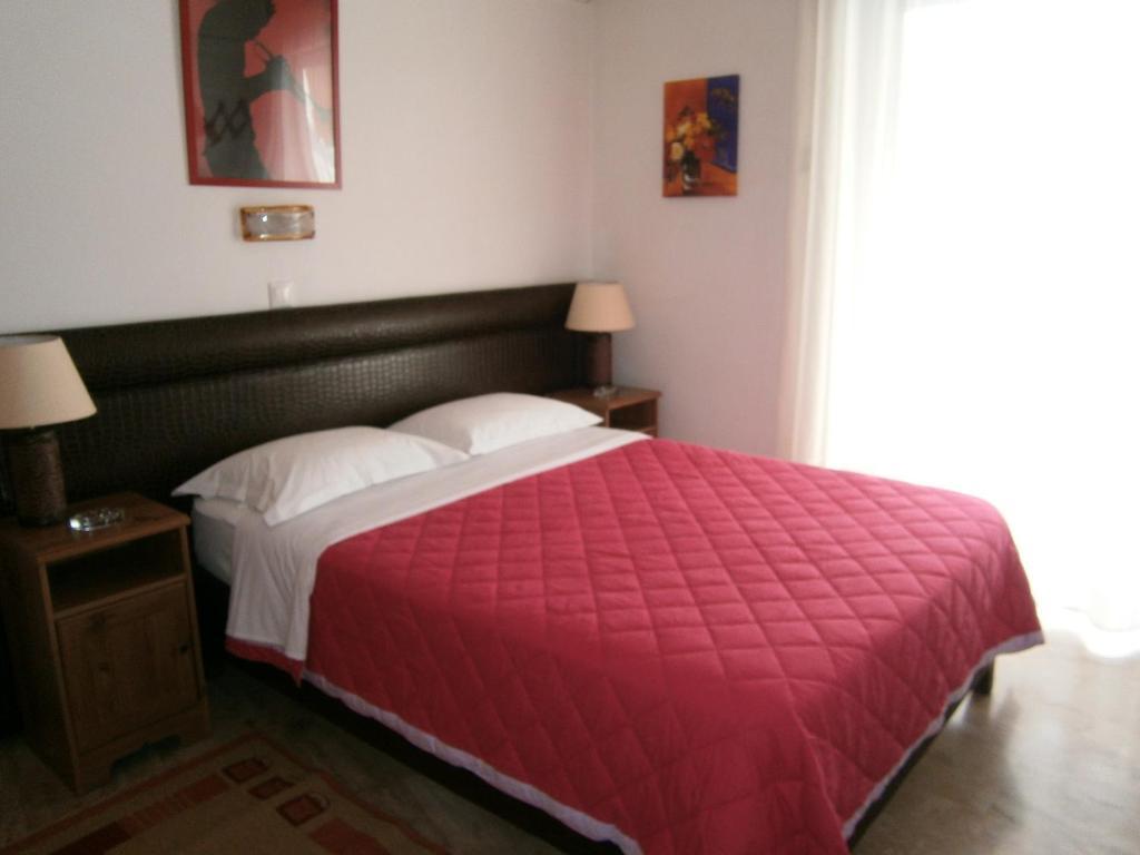 Antonios Guest house *