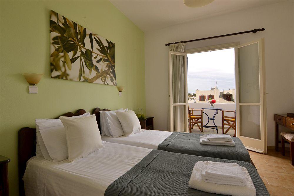 Anna's 2* Karterados (Santorini)