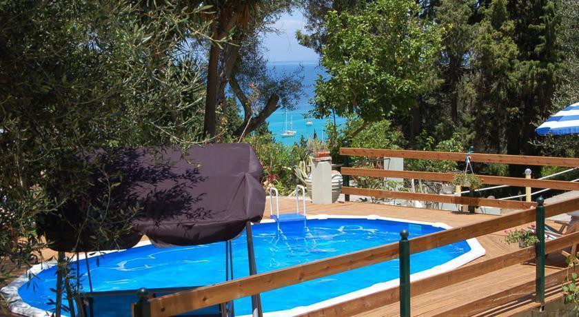 Jezz * Lakka (Paxos)