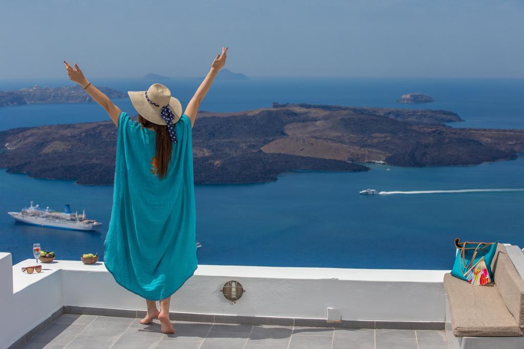 Karpimo Horizon - Caldera View With Private Hot Tub Firostefani