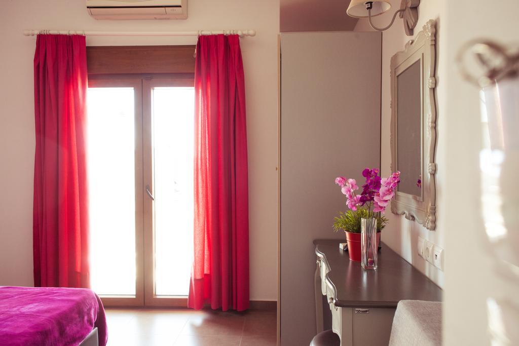 Apartment Emmeleia By Maria Riga