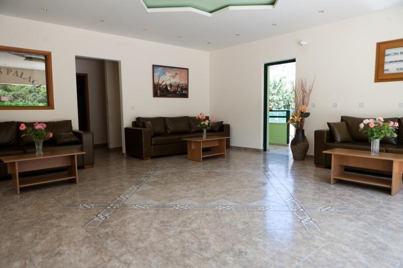 Manos Palace