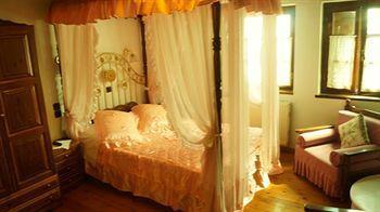 Mansion Theodora 3* Makrinitsa