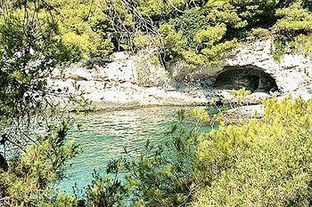Kavos Bay Seafront Apartment