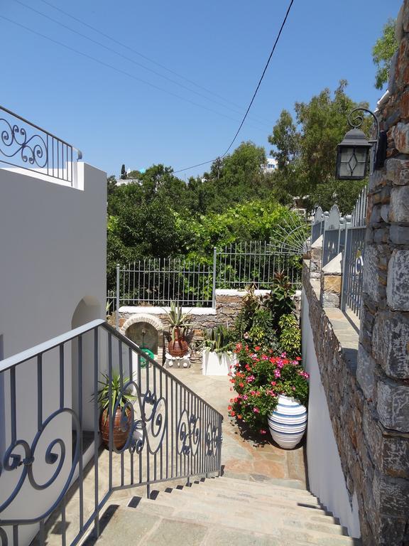 Fenia Holiday home *
