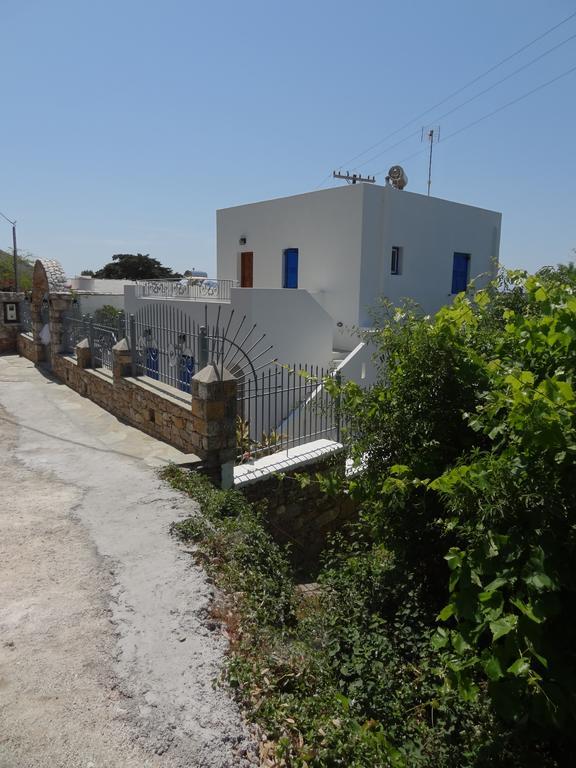 Fenia Holiday home