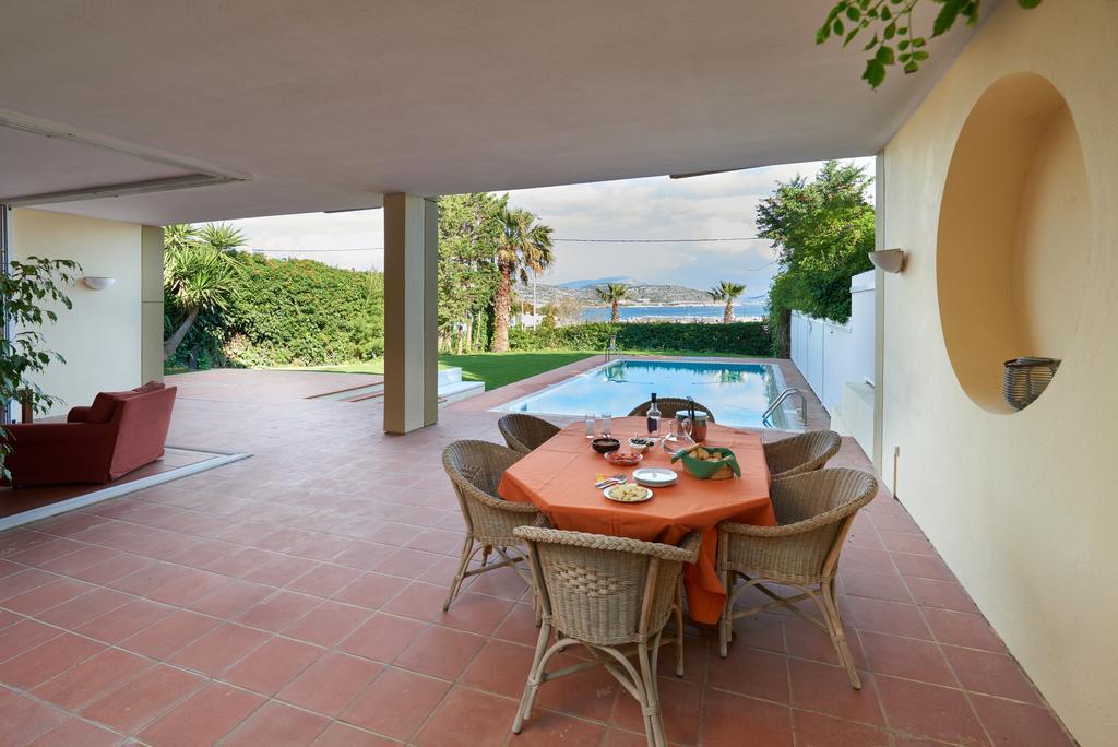 Villa Eliza Vari (Syros)