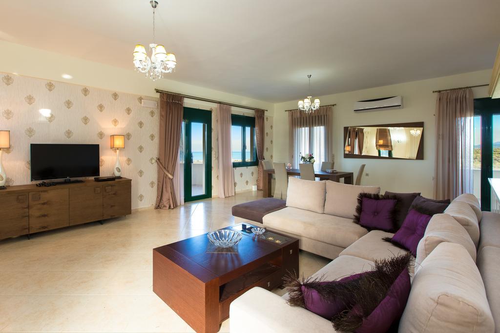 Diamantis Villa, Serene Oasis With Seaviews, By Thinkvilla Villa *
