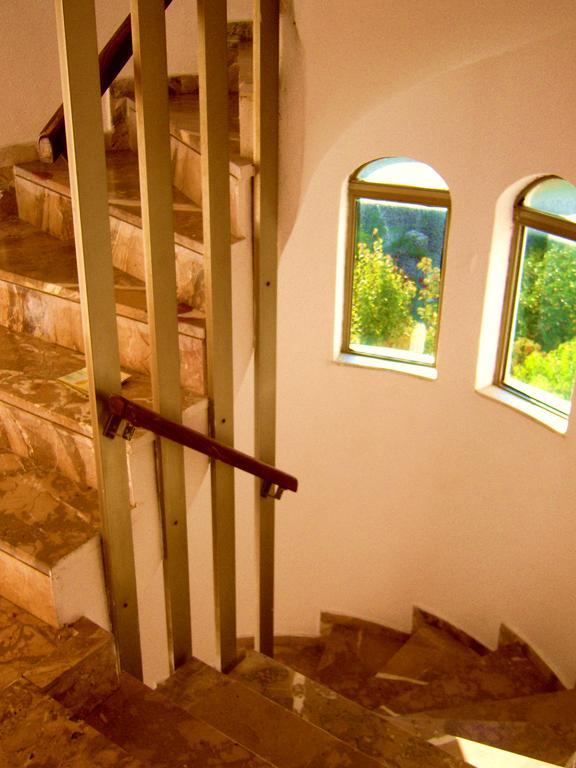 Aparthotel Fantasia 2*